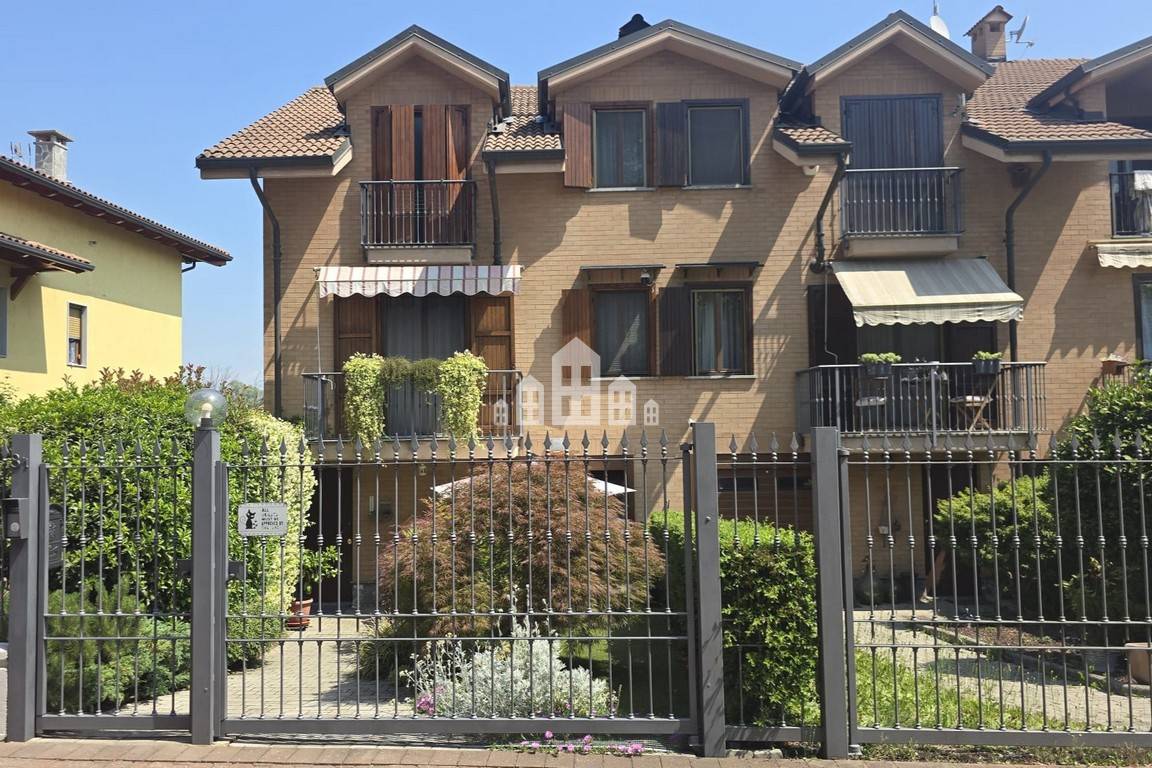 Villa a schiera di testa in vendita a Lombardore