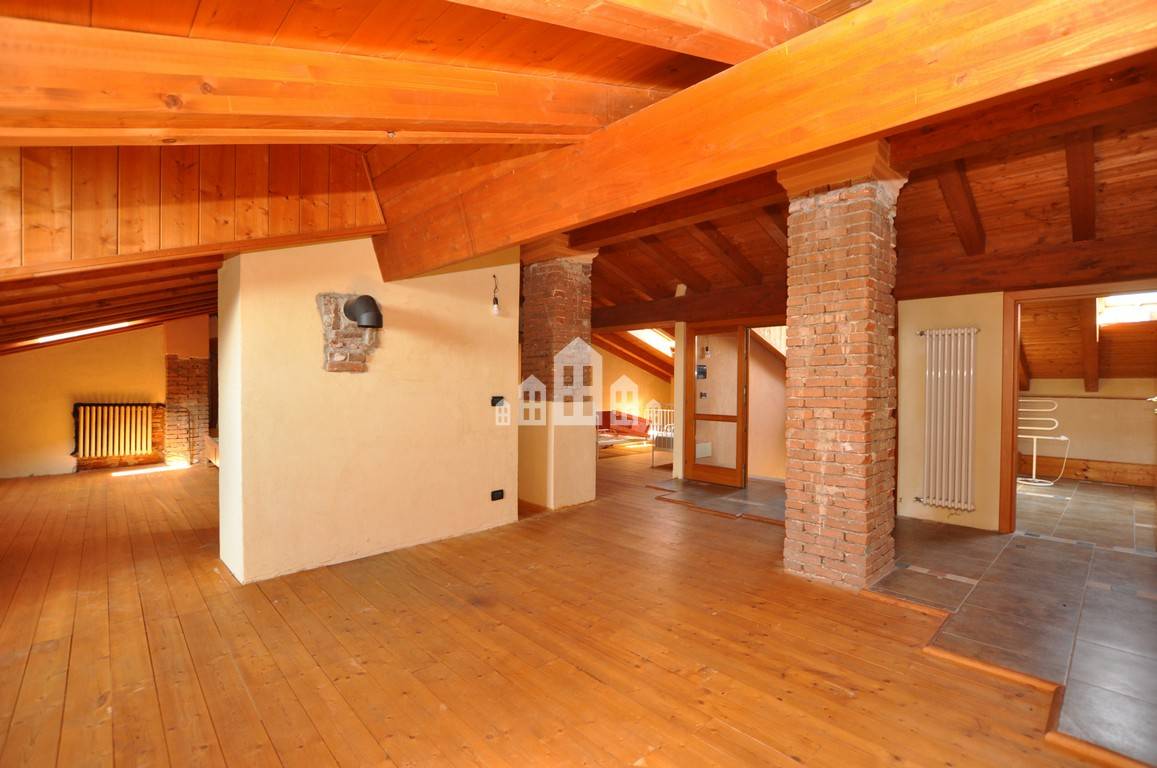 Casa semindipendente in vendita a Castellamonte, Spineto