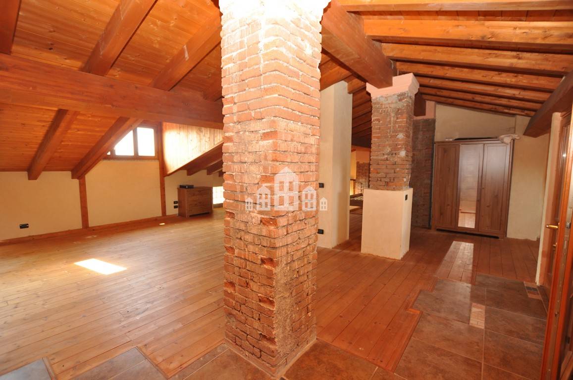 Casa semindipendente in vendita a Castellamonte, Spineto