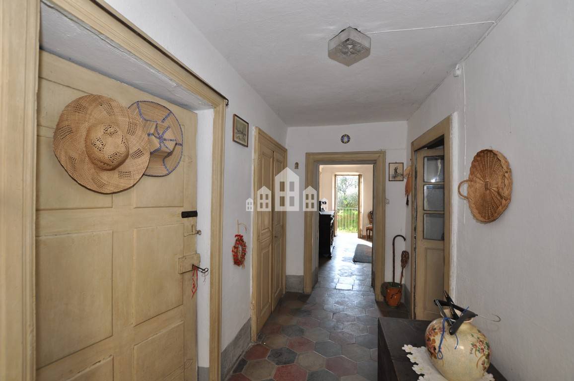 Casa semindipendente in vendita a Agli