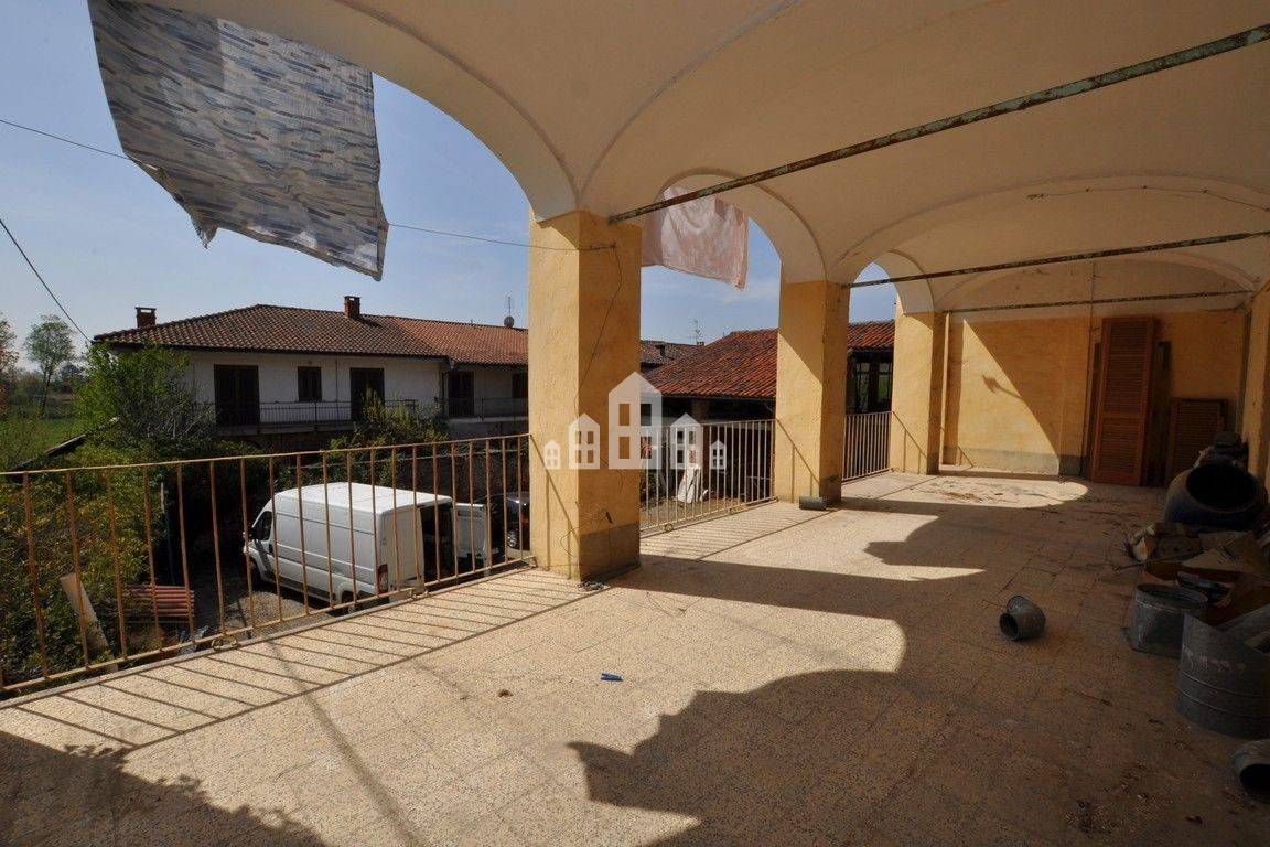 Porzione di bifamiliare in vendita a Castellamonte, Spineto