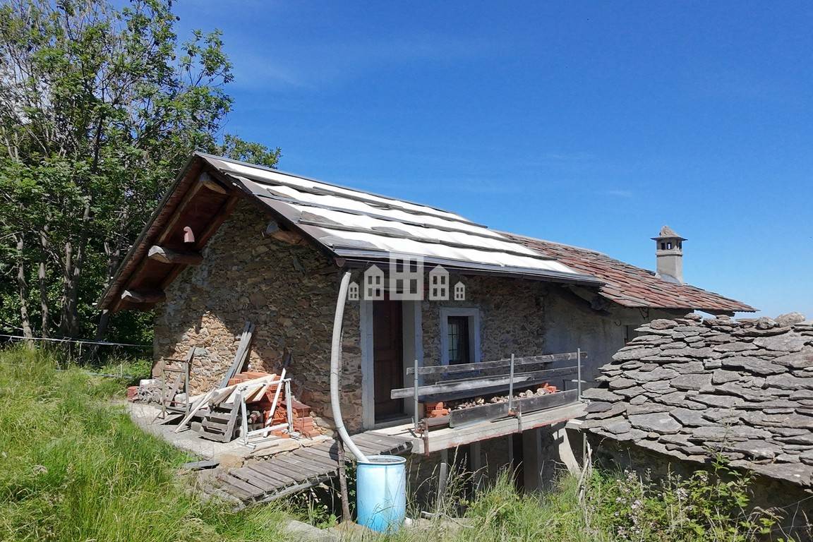 Casa semindipendente in vendita a Brosso