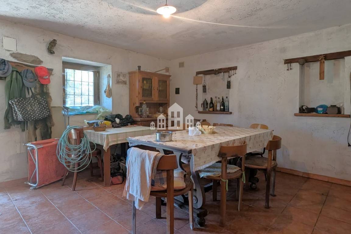 Casa semindipendente in vendita a Brosso