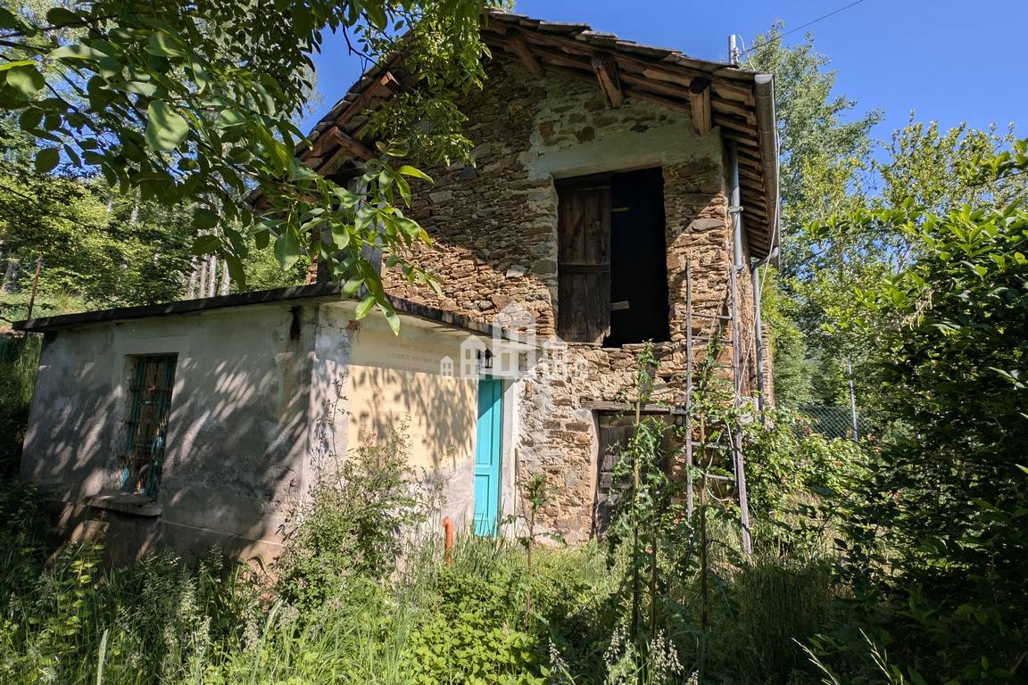 Rustico in vendita a Rueglio