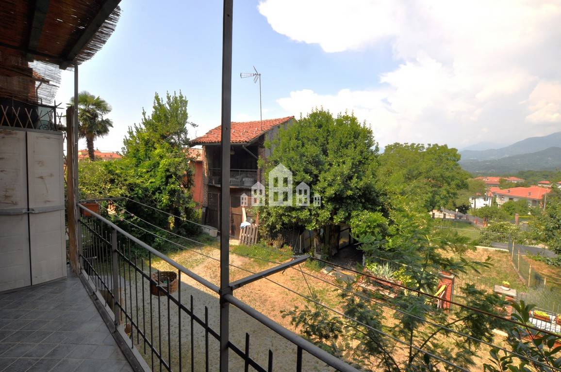 Casa semindipendente in vendita a Torre Canavese