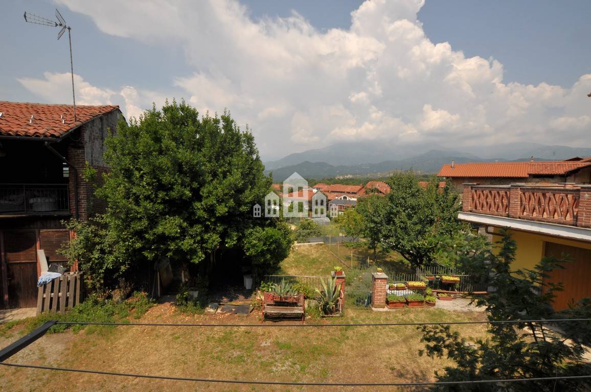 Casa semindipendente in vendita a Torre Canavese