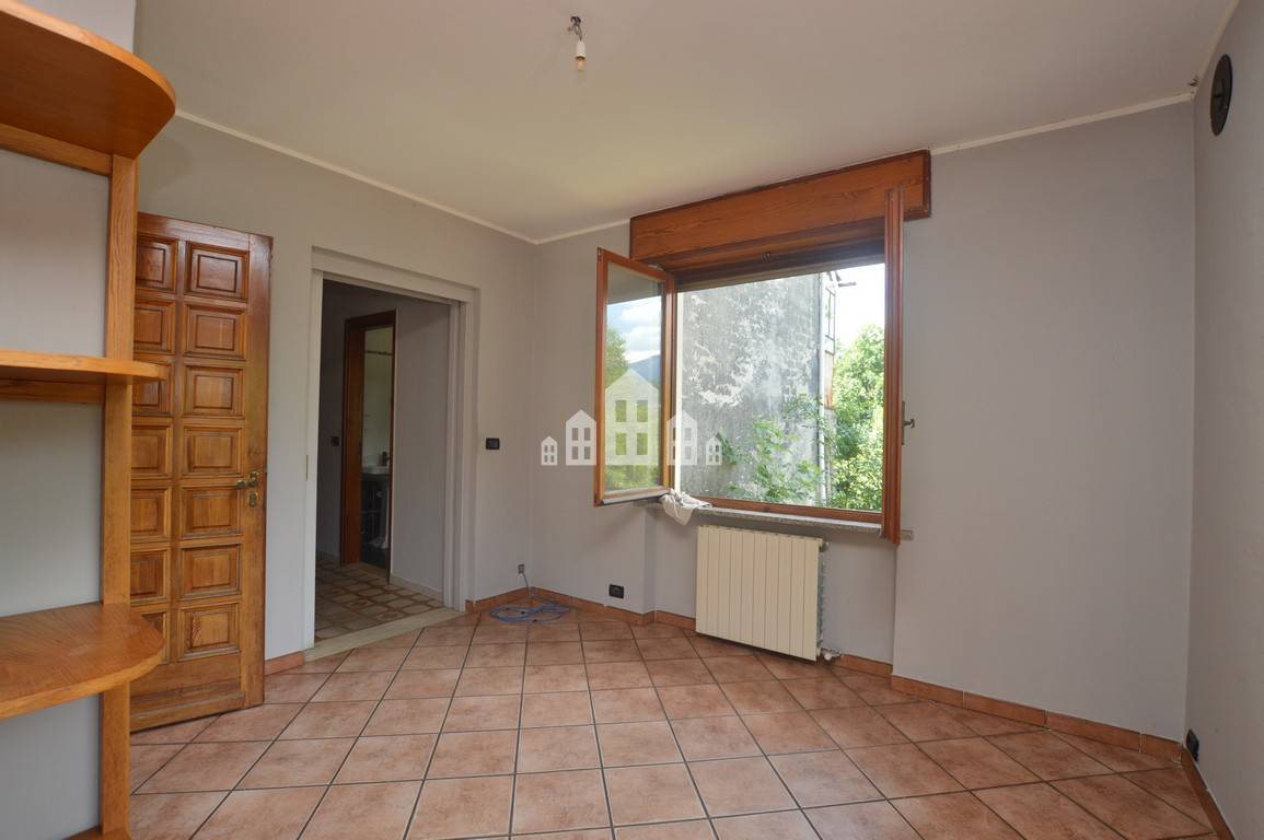 Casa semindipendente in vendita a Cuorgn, Priacco