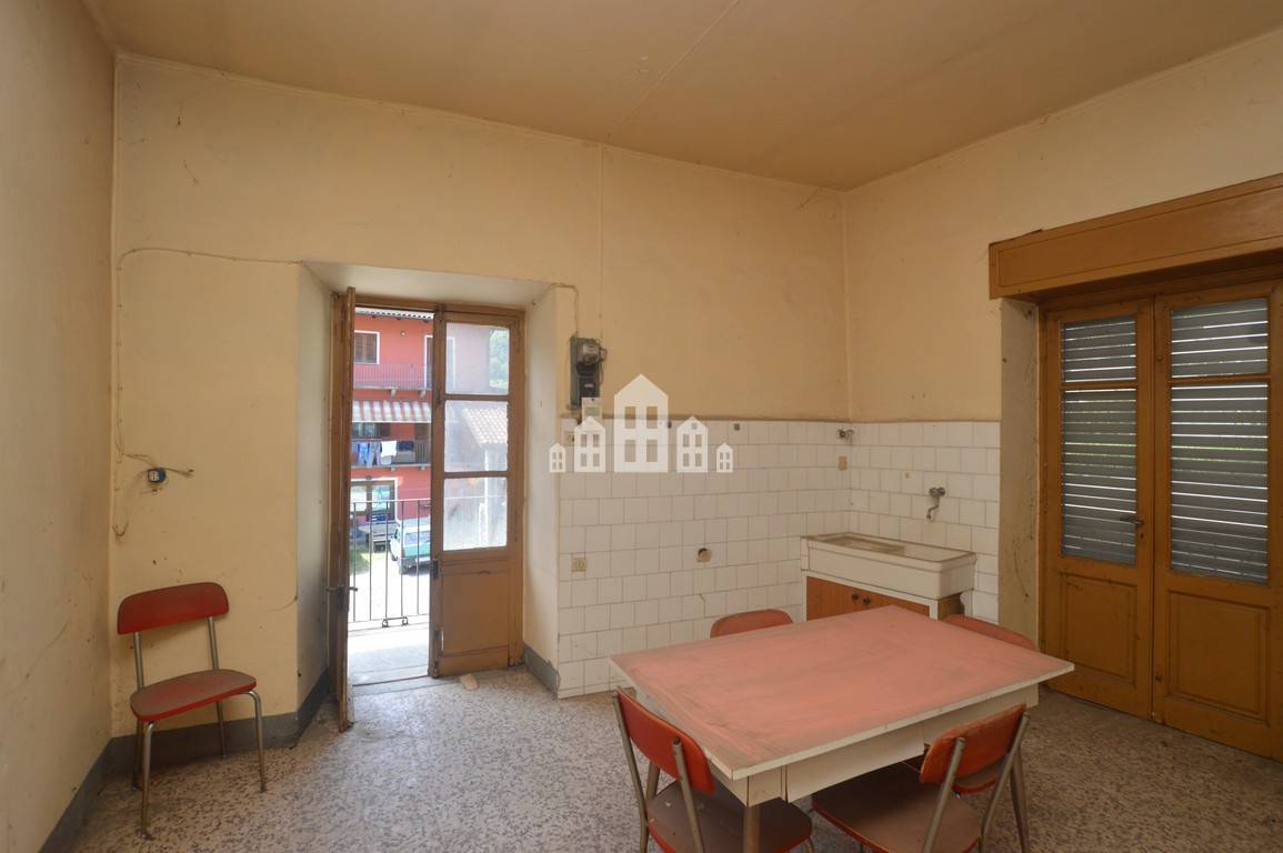 Casa semindipendente in vendita a Pont-Canavese