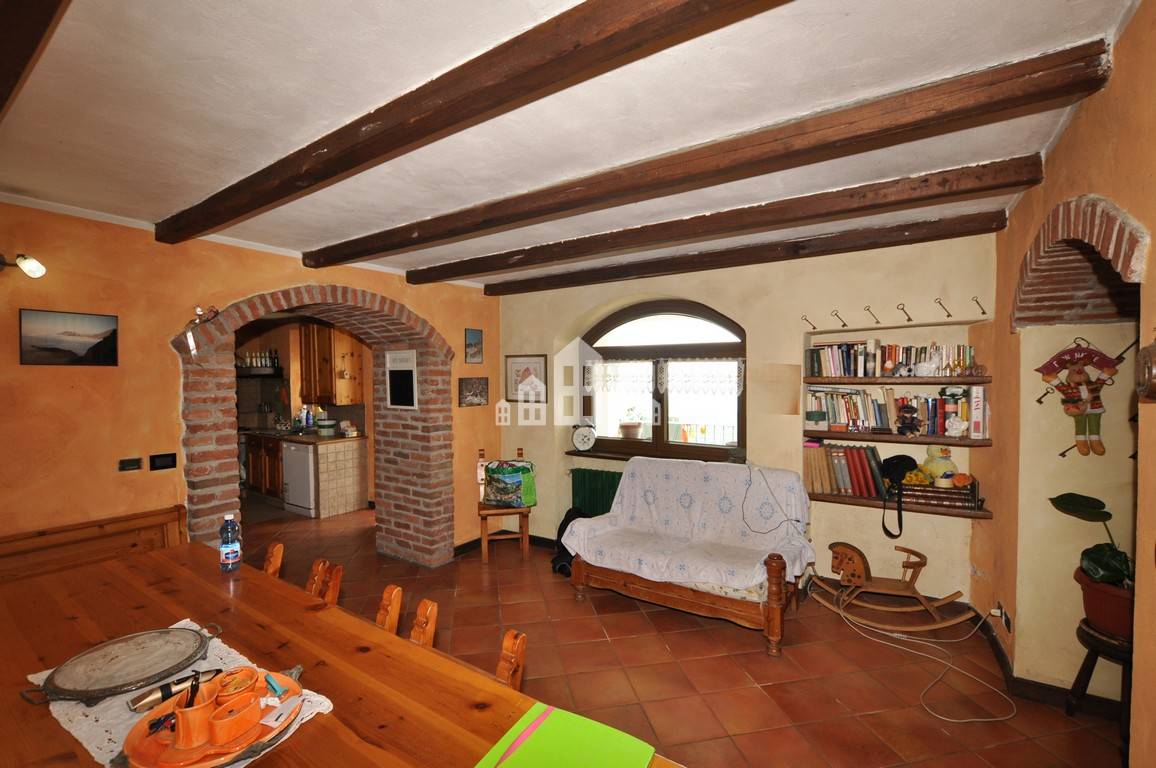 Casa indipendente in vendita a Chiesanuova