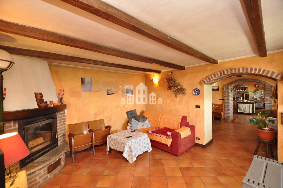 Casa indipendente in vendita a Chiesanuova