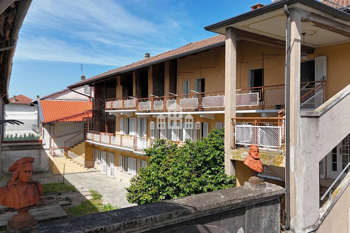 Casa semindipendente in vendita a Lusigli