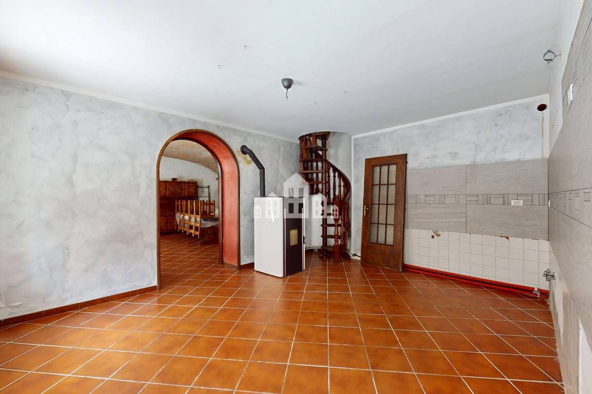Casa semindipendente in vendita a Lusigli