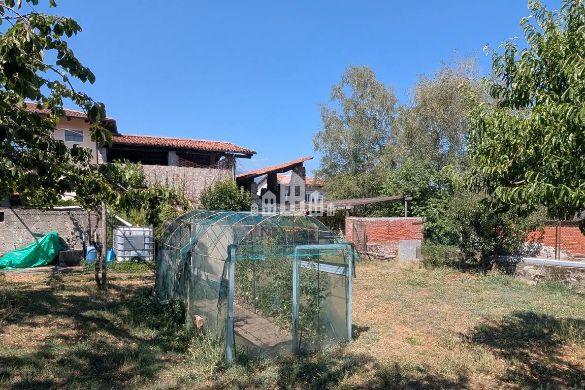 Casa semindipendente in vendita a Lessolo