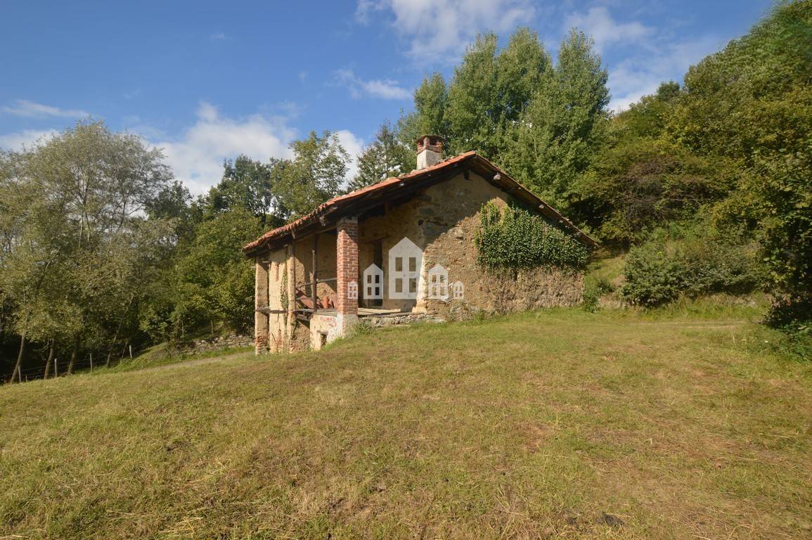 Rustico in vendita a Val di Chy, Lugnacco