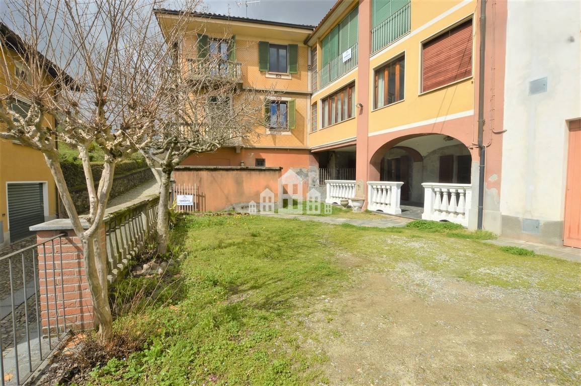 Casa semindipendente in vendita a Parella