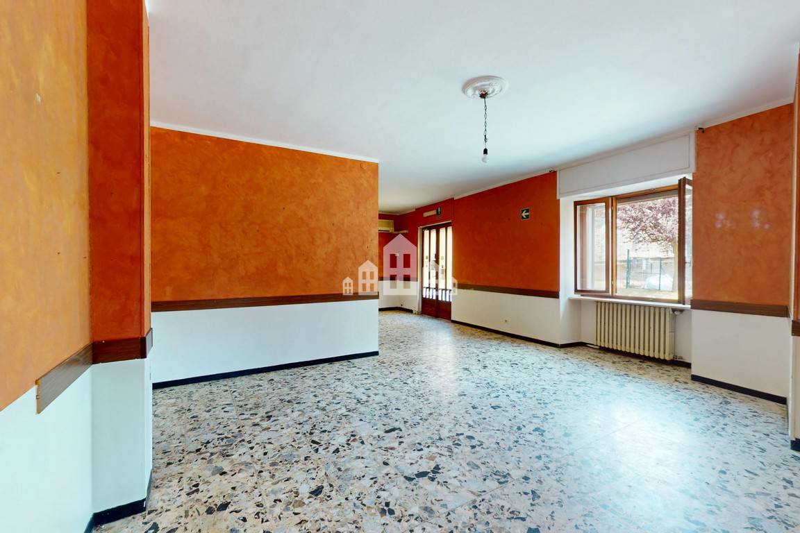 Locale commerciale in vendita a San Martino Canavese