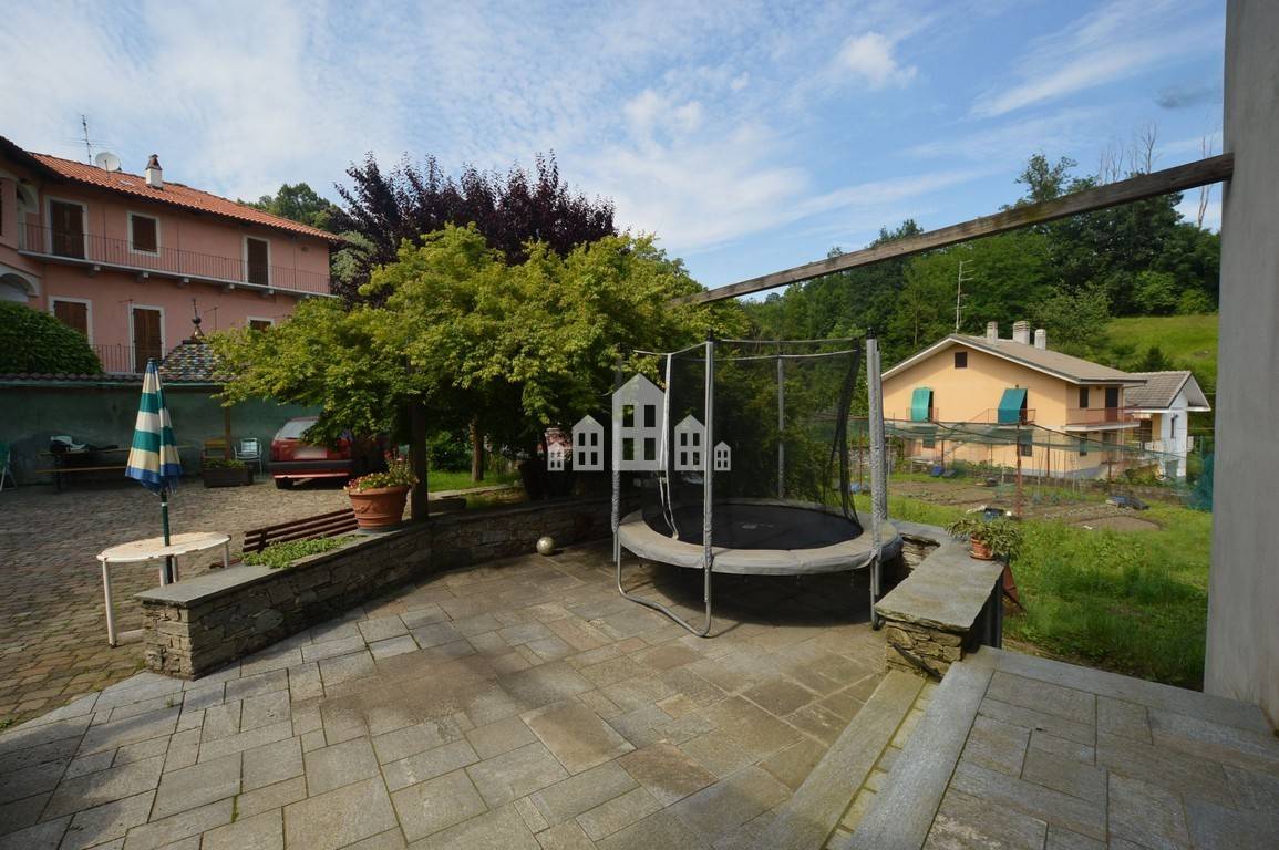Casa semindipendente in vendita a Vistrorio