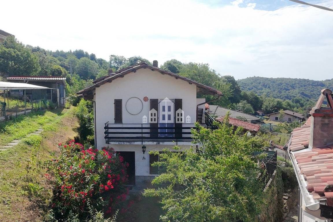 Casa semindipendente in vendita a Val di Chy, Pecco
