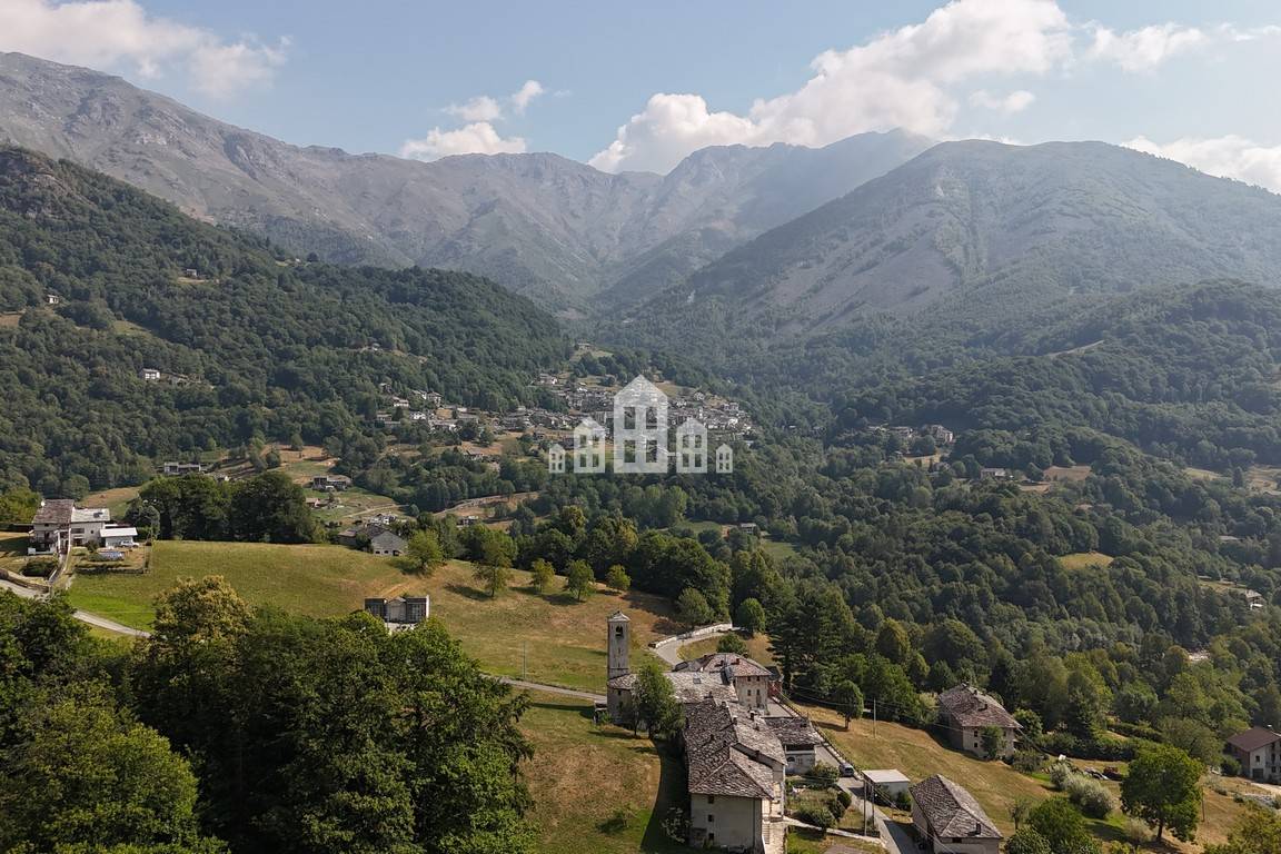Casa semindipendente in vendita a Valchiusa, Inverso