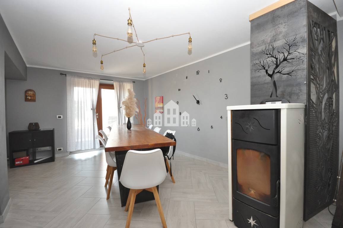Casa semindipendente in vendita a Valperga