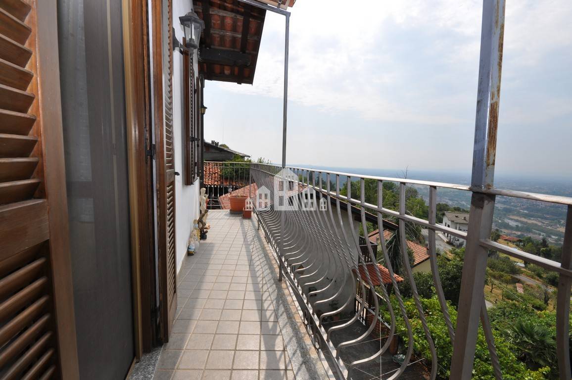 Casa semindipendente in vendita a Cuorgn, Salto