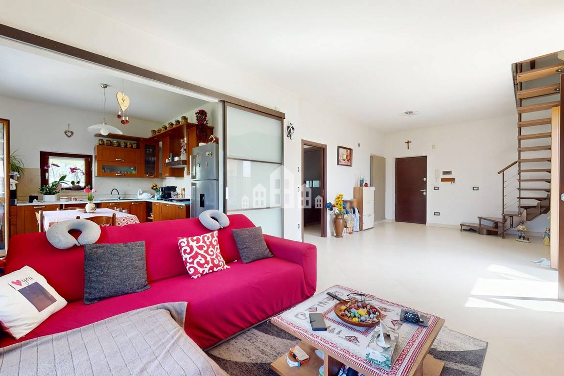 Casa semindipendente in vendita a Cuorgn, Salto