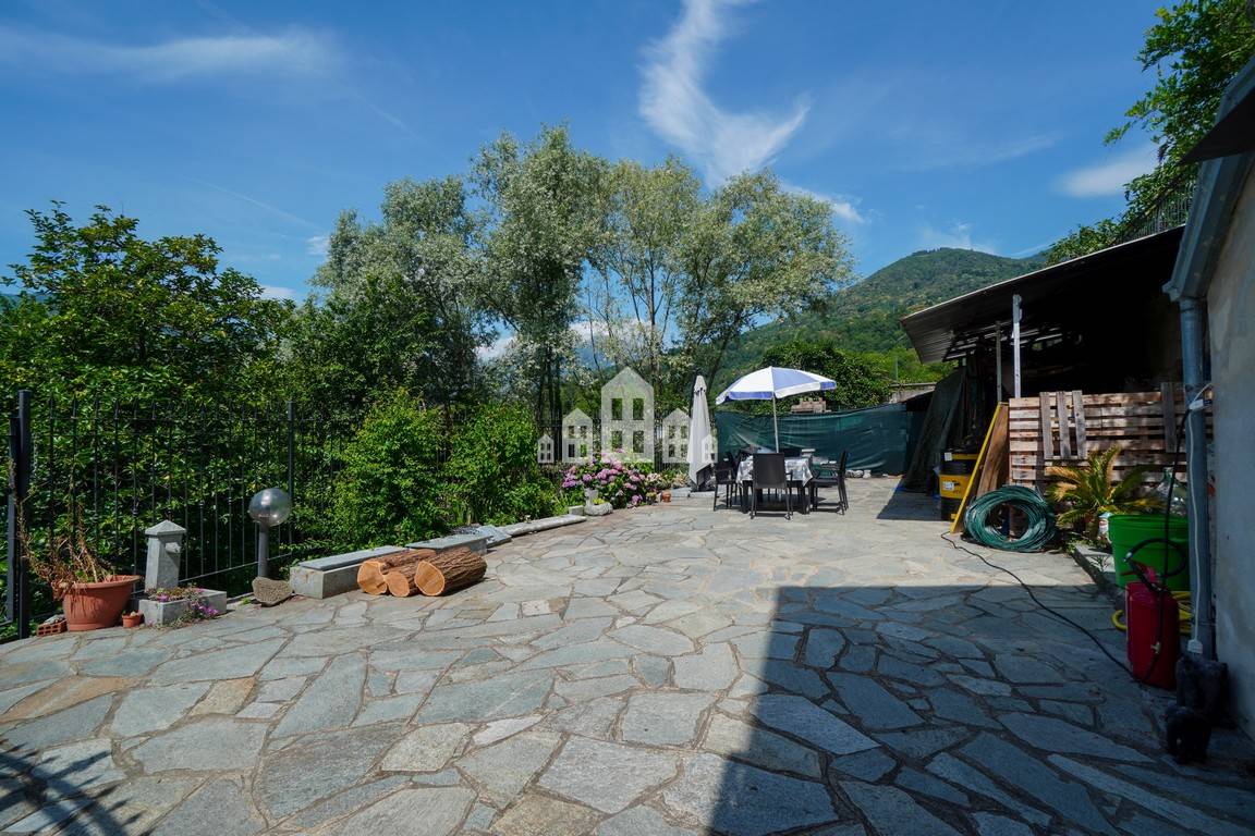 Casa semindipendente in vendita a Cuorgn, Salto