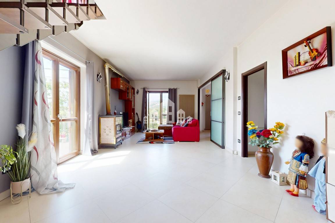 Casa semindipendente in vendita a Cuorgn, Salto