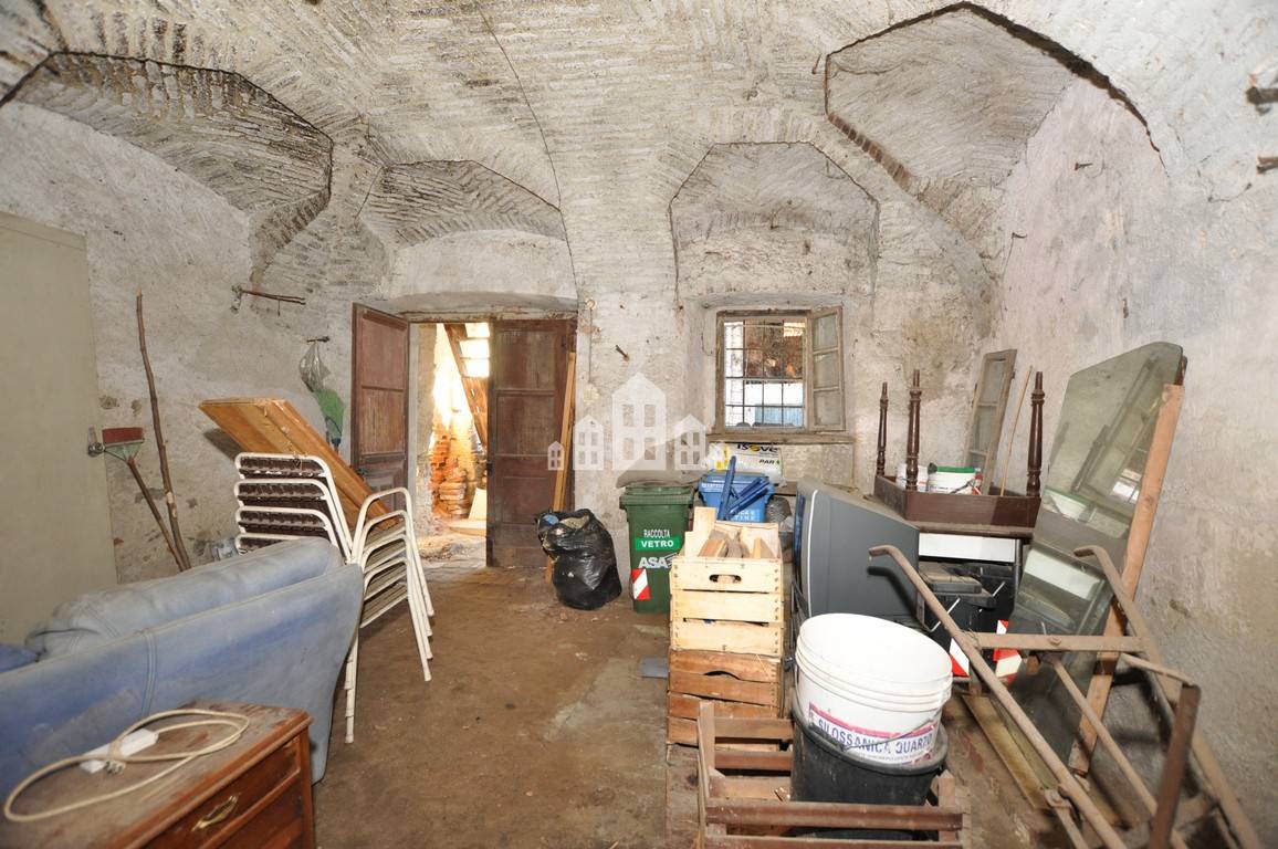 Magazzino in vendita a Castellamonte, San Giovanni Canavese