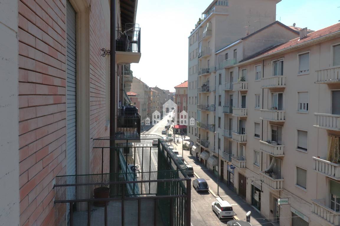 Appartamento in vendita a Torino, Borgata Vittoria