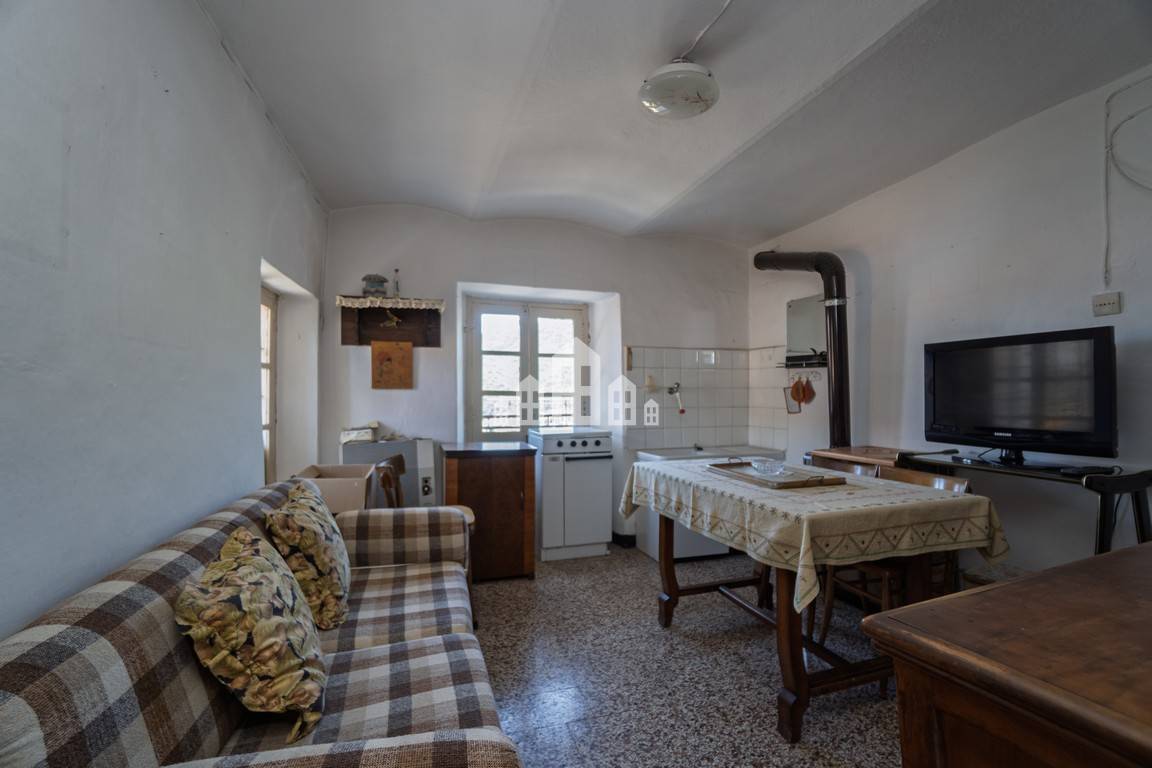 Casa semindipendente in vendita a Pratiglione