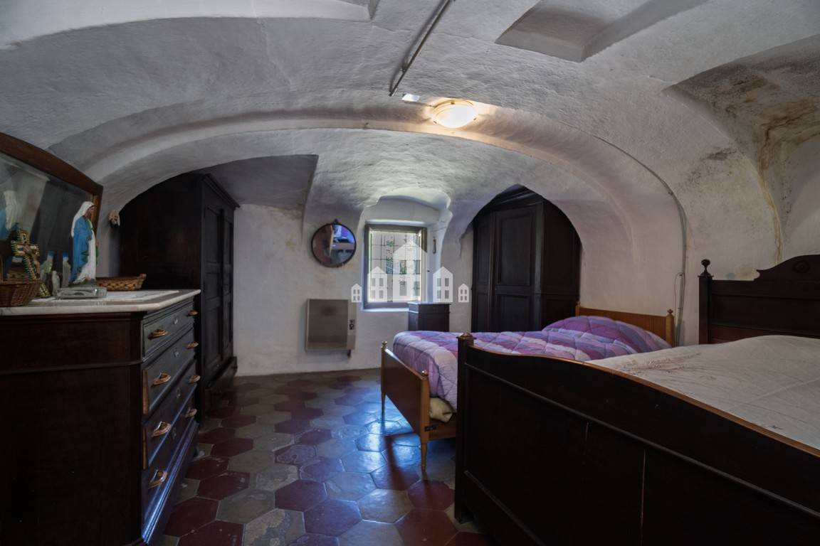 Casa semindipendente in vendita a Pratiglione