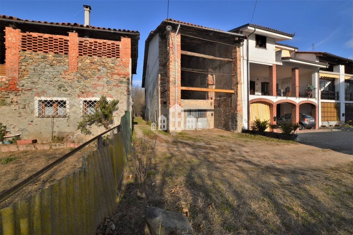 Rustico in vendita a Castellamonte, Preparetto