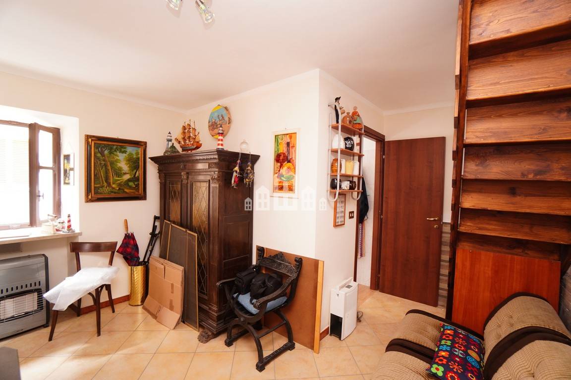 Casa semindipendente in vendita a Sparone