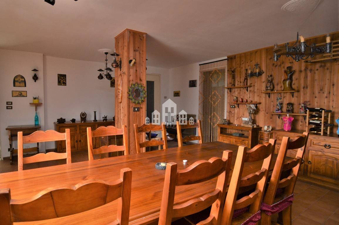 Casa semindipendente in vendita a Chiesanuova