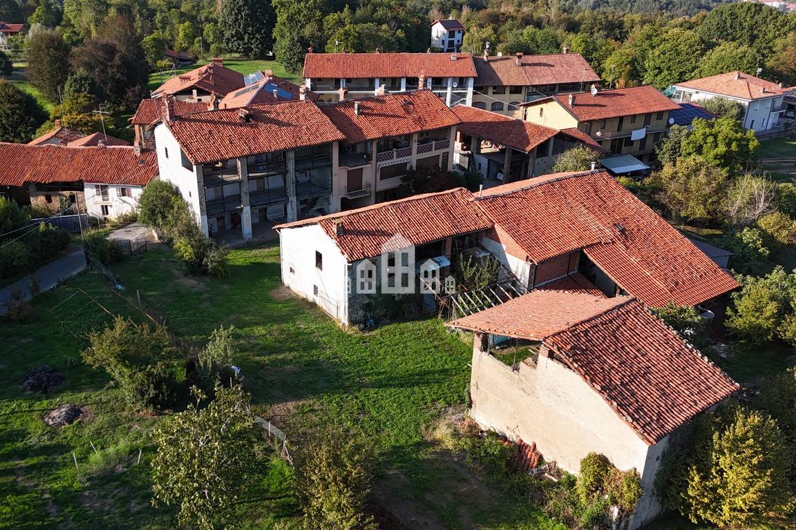Casa semindipendente in vendita a Castellamonte, San Giovanni Canavese