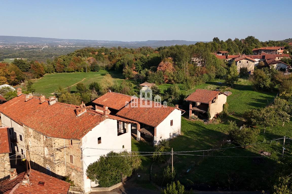 Casa semindipendente in vendita a Castellamonte, San Giovanni Canavese