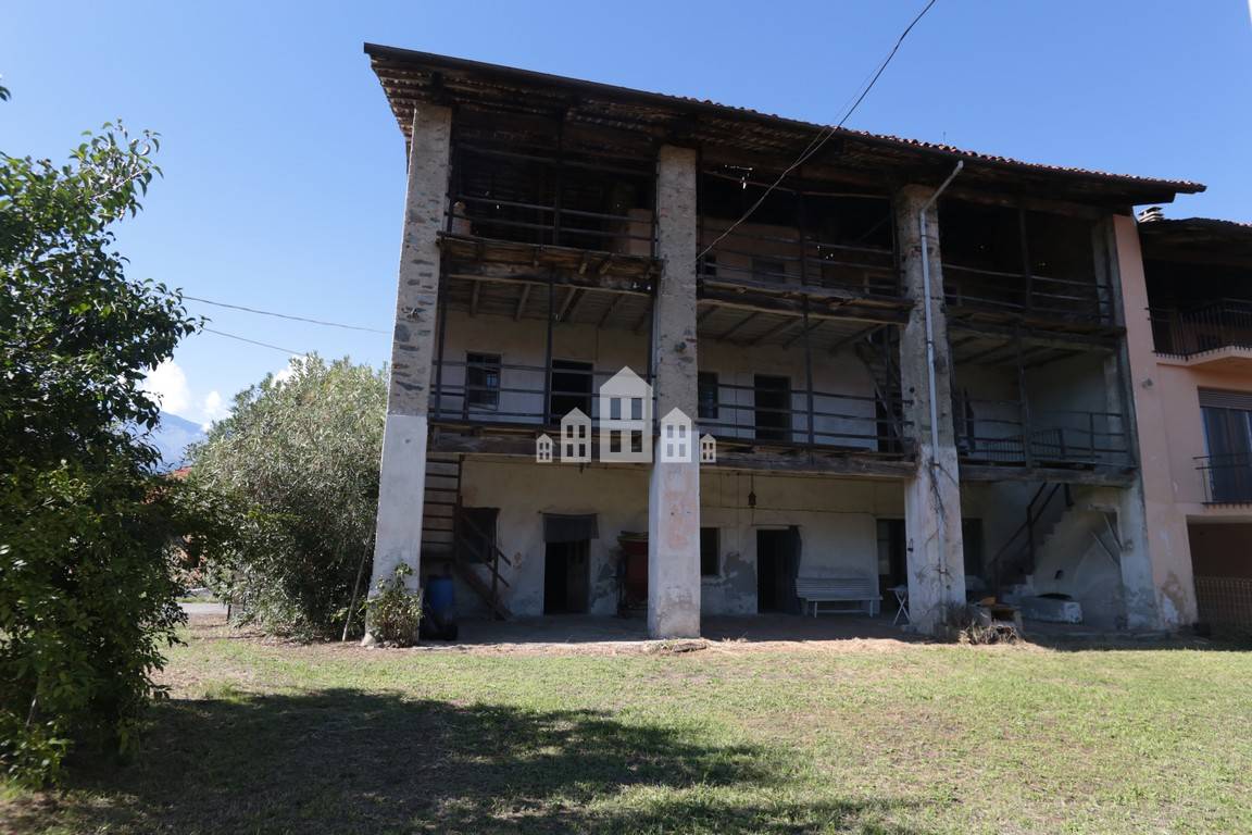 Casa semindipendente in vendita a Castellamonte, San Giovanni Canavese