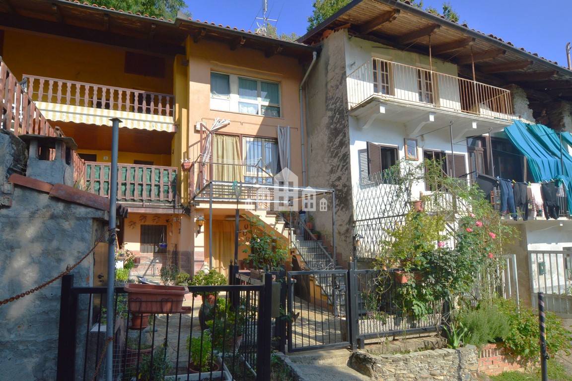 Casa semindipendente in vendita a Cuorgn, Ronchi Maddalena