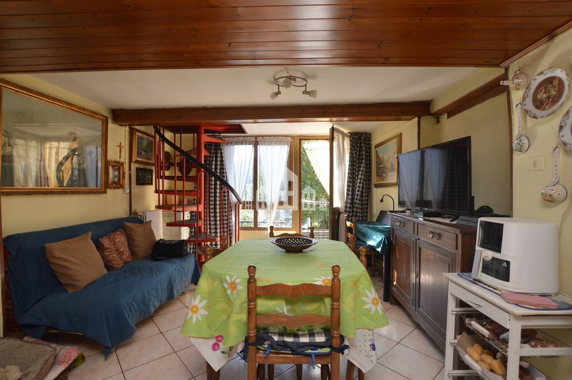 Casa semindipendente in vendita a Cuorgn, Ronchi Maddalena
