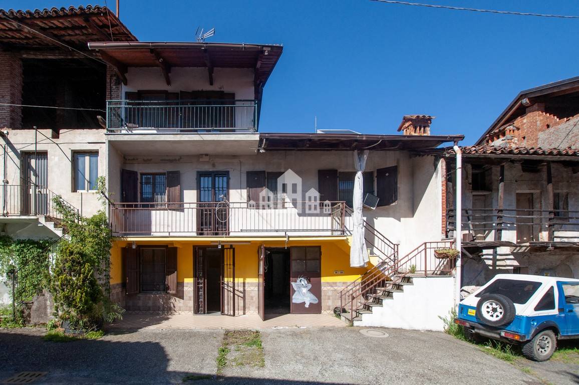 Casa semindipendente in vendita a Rivara