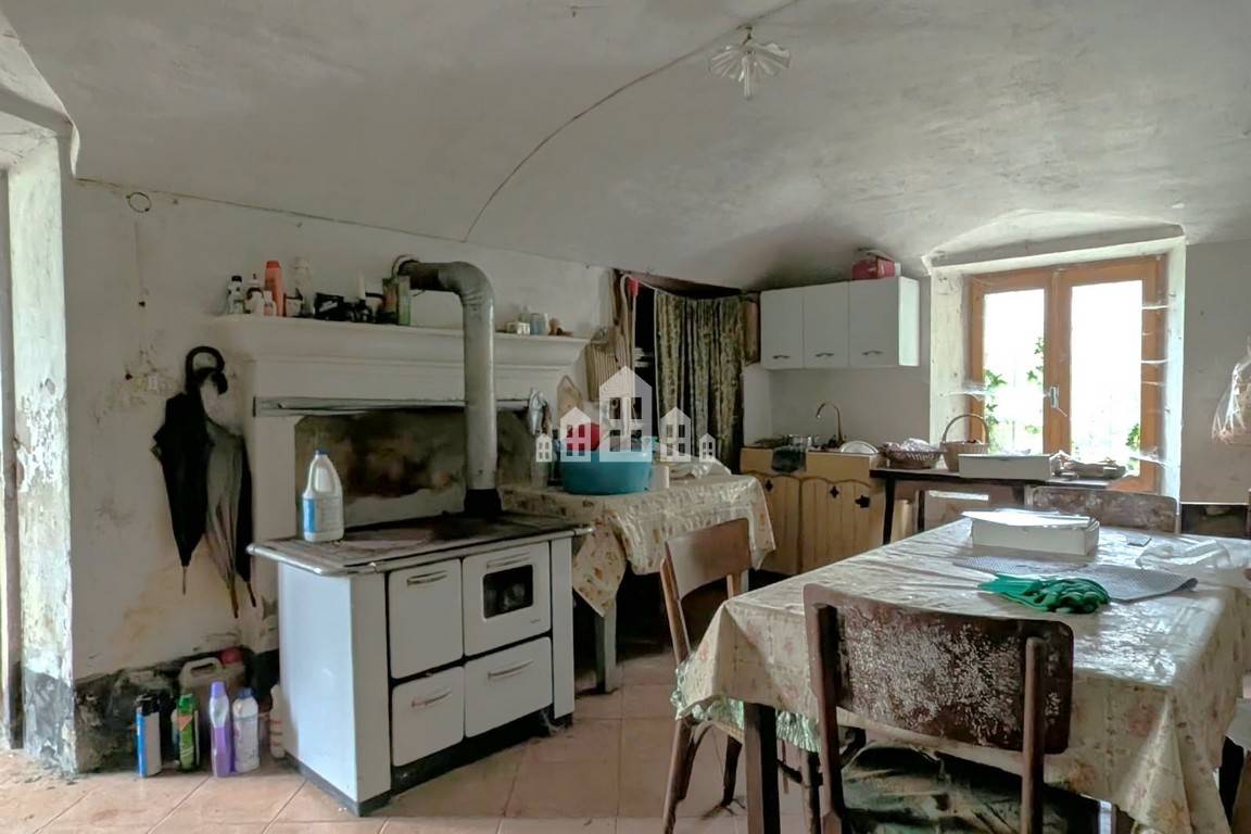 Casa semindipendente in vendita a Traversella