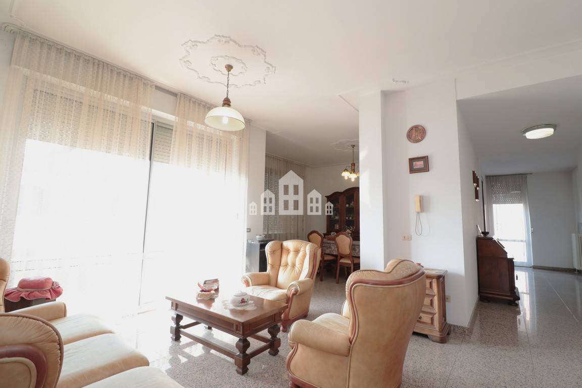 Casa indipendente in vendita a Romano Canavese