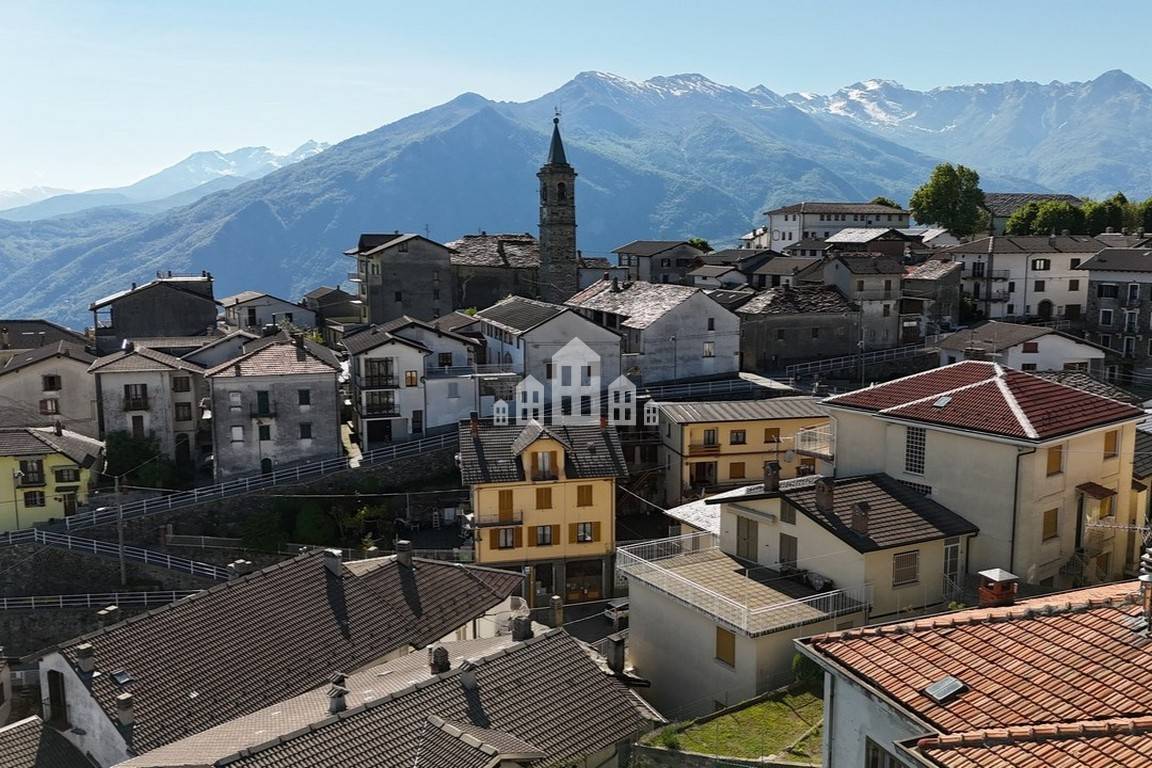 Appartamento in vendita a Andrate