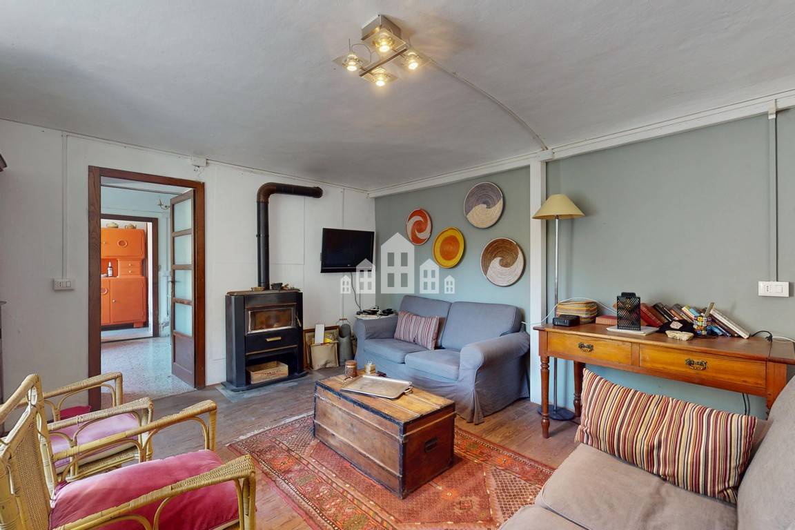 Casa semindipendente in vendita a Valchiusa, Drusacco