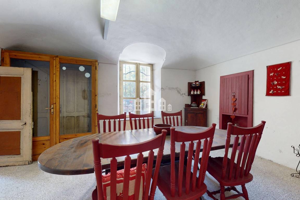 Casa semindipendente in vendita a Valchiusa, Drusacco
