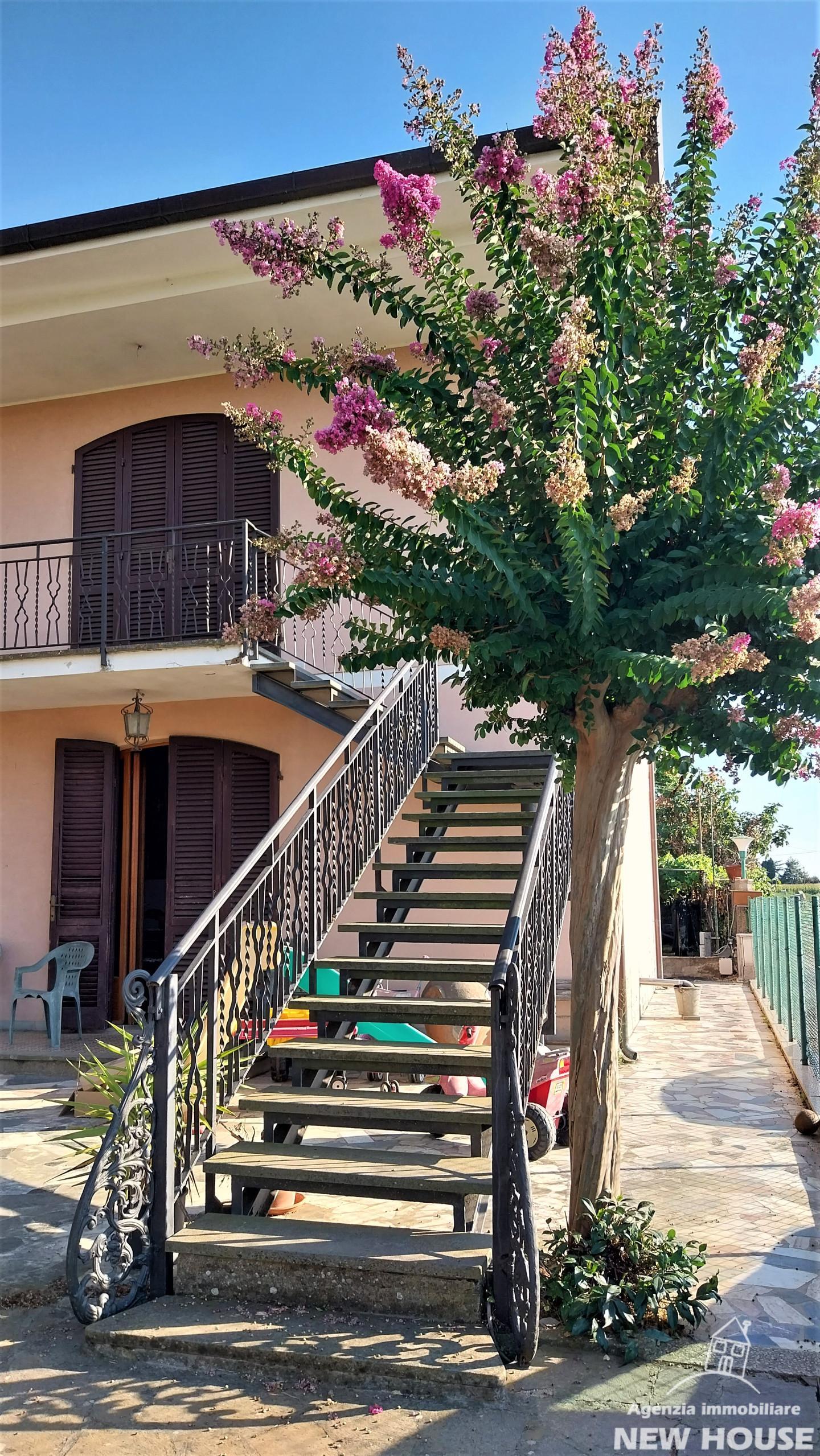 Villa con giardino, San Giuliano Terme pontasserchio