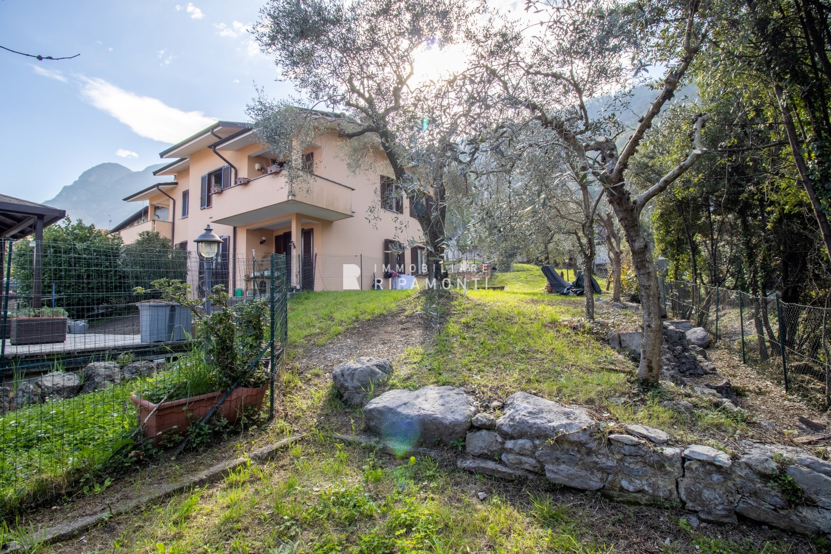 Villa in vendita, Oliveto Lario vassena