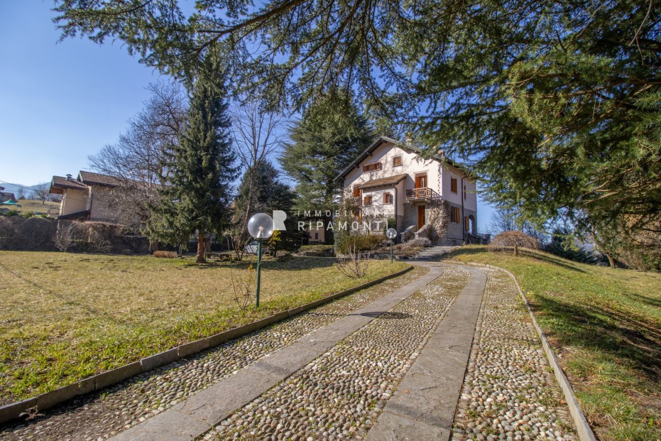 Villa in vendita, Cremeno maggio