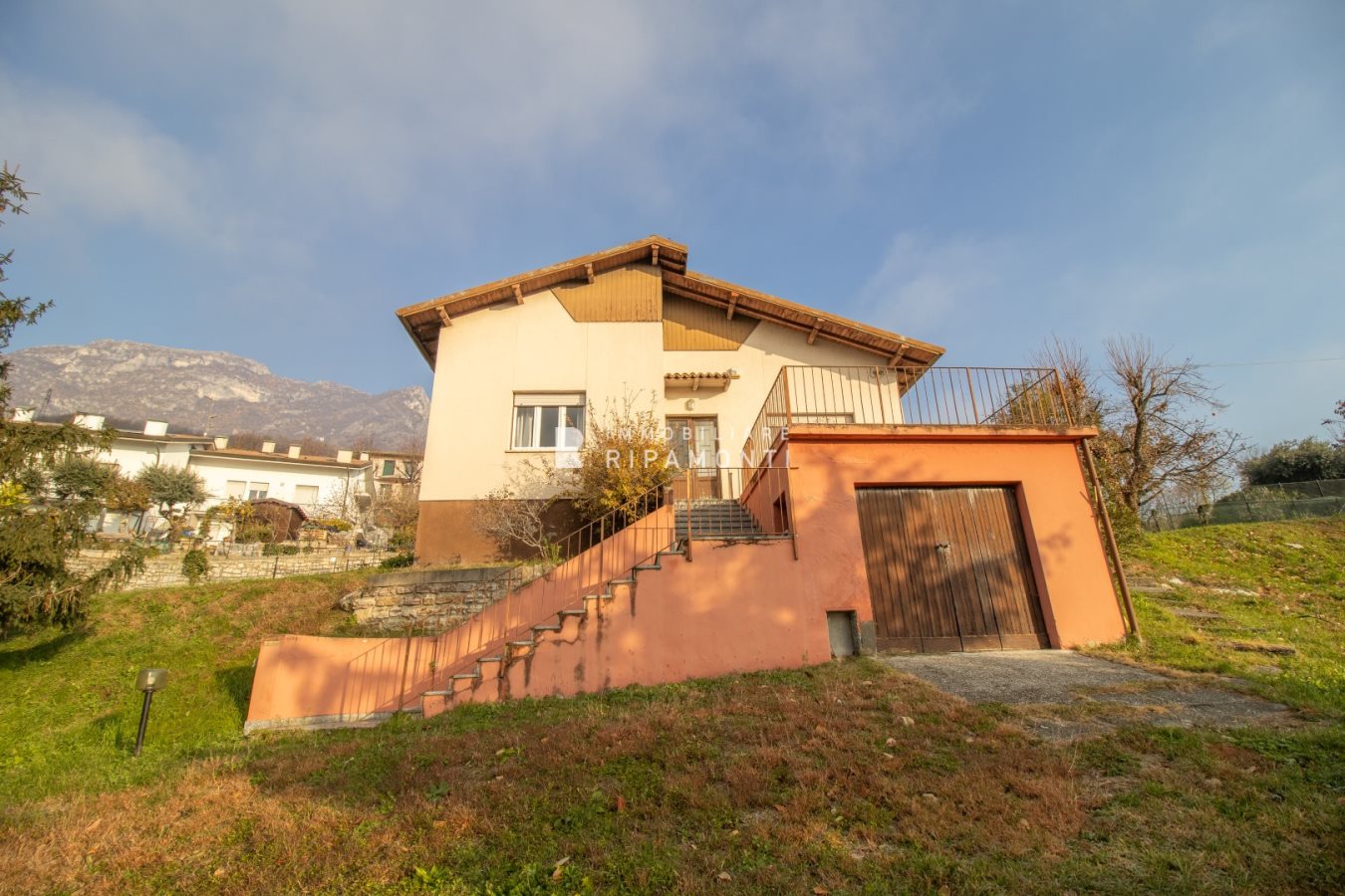 Villa in vendita a Civate